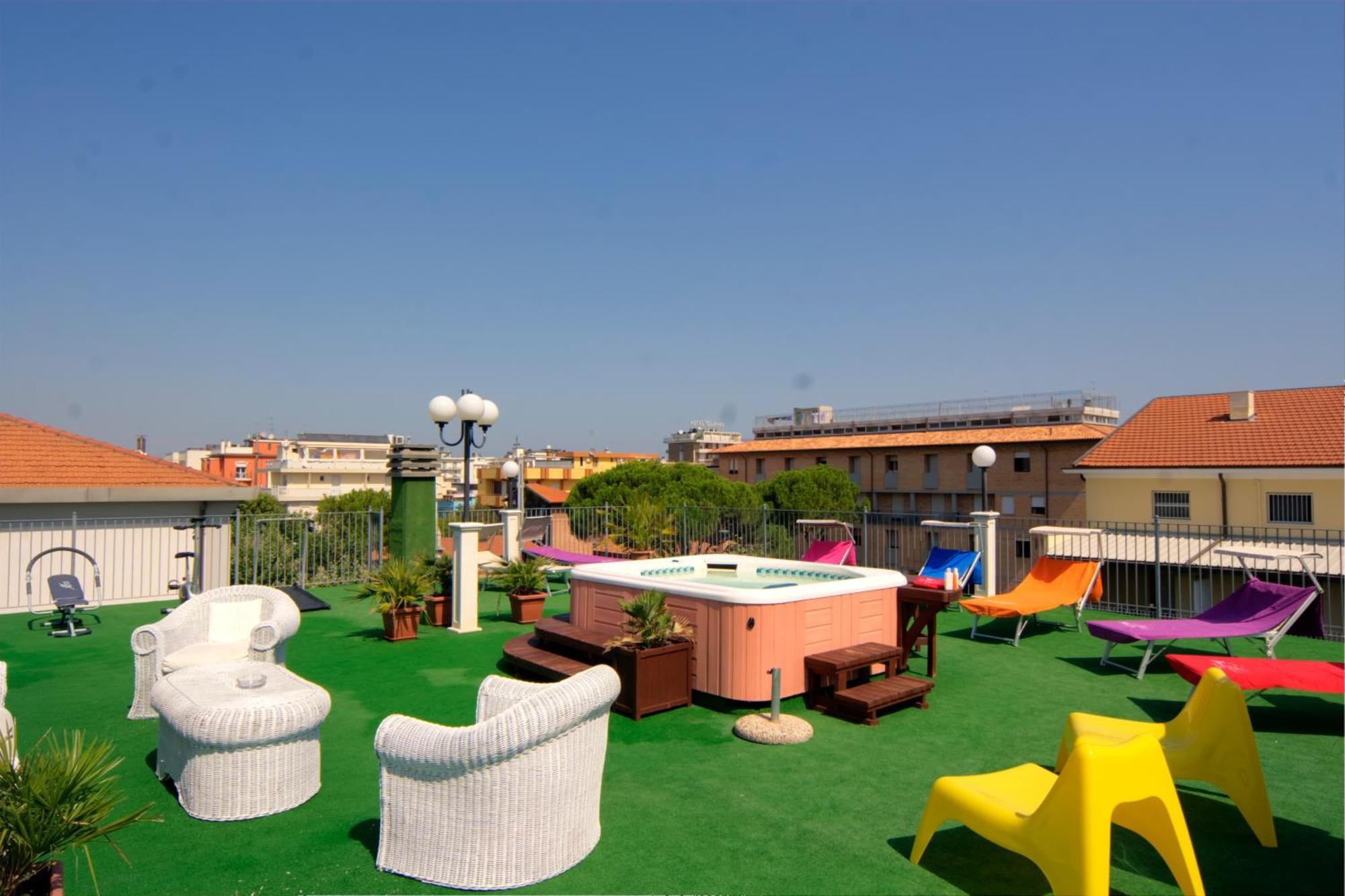 Residence Divina Rimini Buitenkant foto