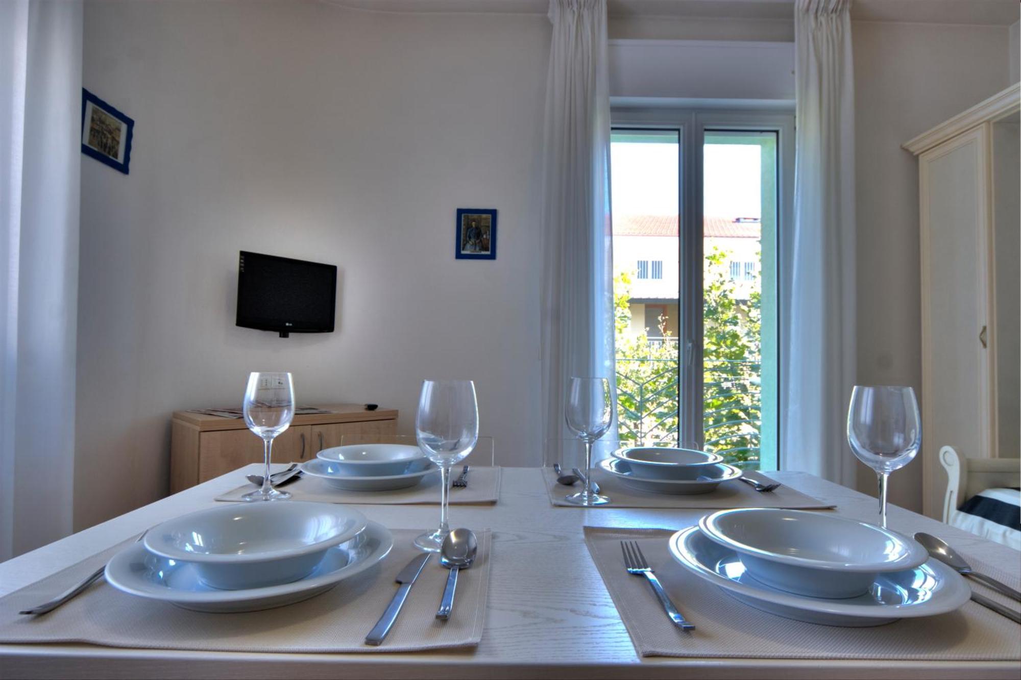Residence Divina Rimini Buitenkant foto