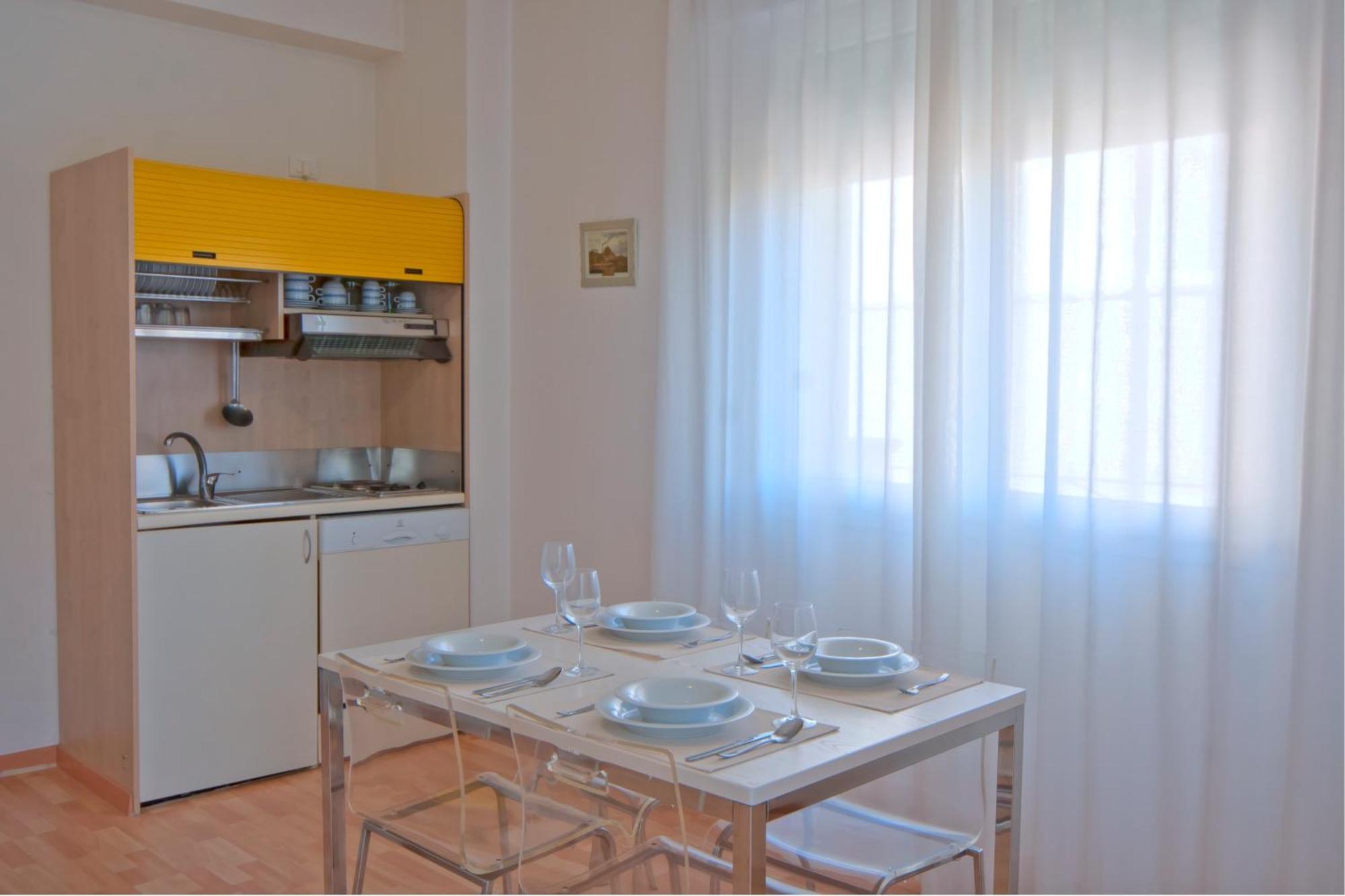 Residence Divina Rimini Buitenkant foto