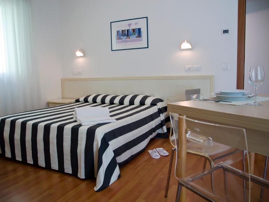 Residence Divina Rimini Kamer foto